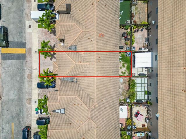 9285 SW 220th Ter, Cutler Bay, FL 33190