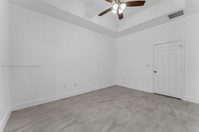 9285 SW 220th Ter, Cutler Bay, FL 33190
