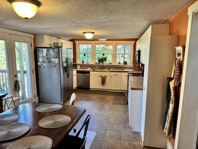 137 Wells Lane, Willisburg, KY 40078