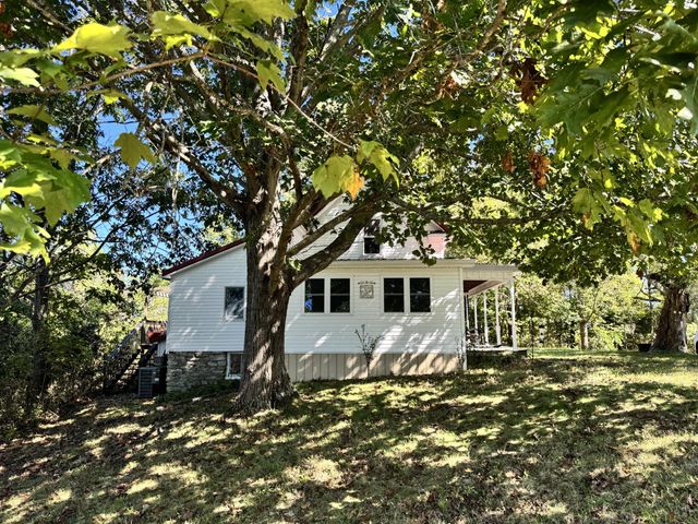 137 Wells Lane, Willisburg, KY 40078