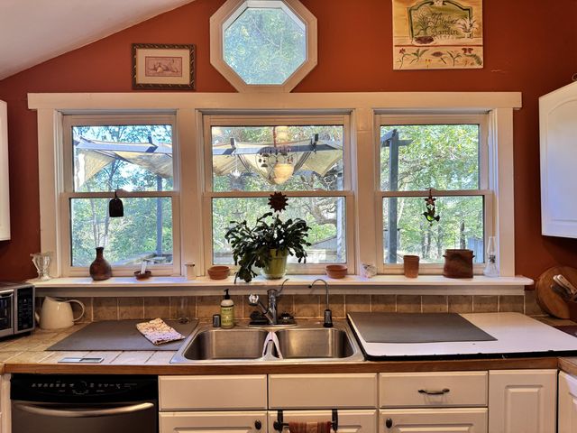 137 Wells Lane, Willisburg, KY 40078