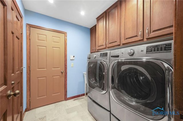 471 Rutledge Ct, Perrysburg, OH 43551