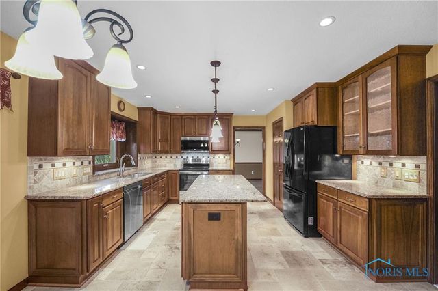 471 Rutledge Ct, Perrysburg, OH 43551