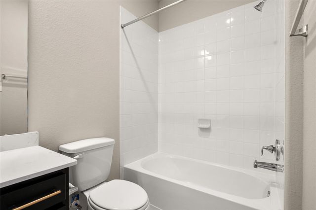 4210 Hazy Rock Lane, League City, TX 77573