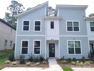 811 Justice Avenue, Charlotte, NC 28206
