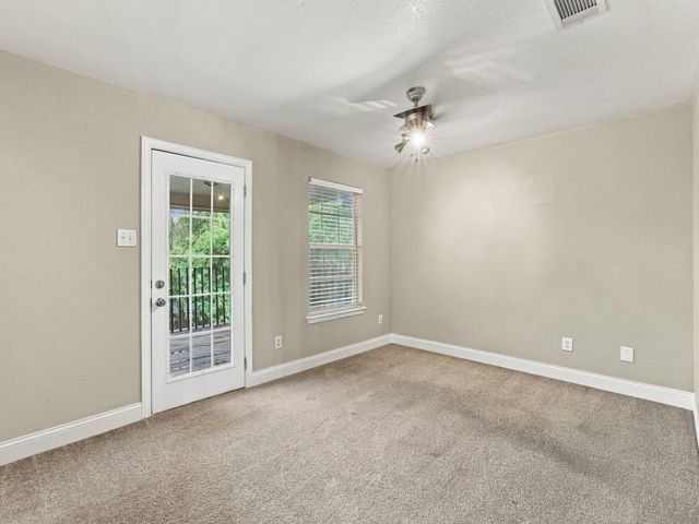 803 N State Street, Decatur, TX 76234