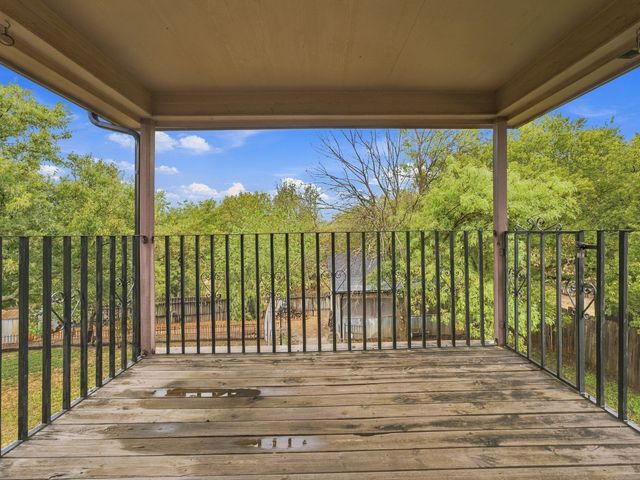 803 N State Street, Decatur, TX 76234