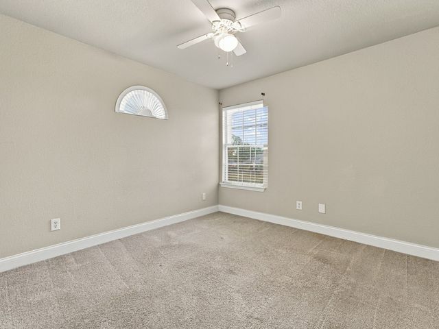803 N State Street, Decatur, TX 76234
