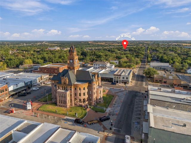 803 N State Street, Decatur, TX 76234