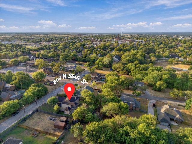 803 N State Street, Decatur, TX 76234