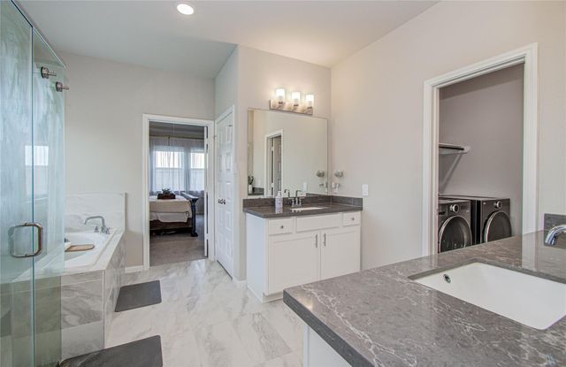 7406 Oakmont Avenue, Mont Belvieu, TX 77523