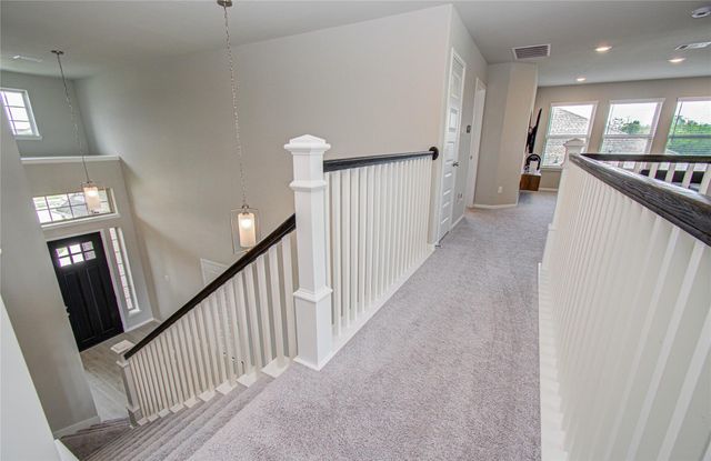 7406 Oakmont Avenue, Mont Belvieu, TX 77523