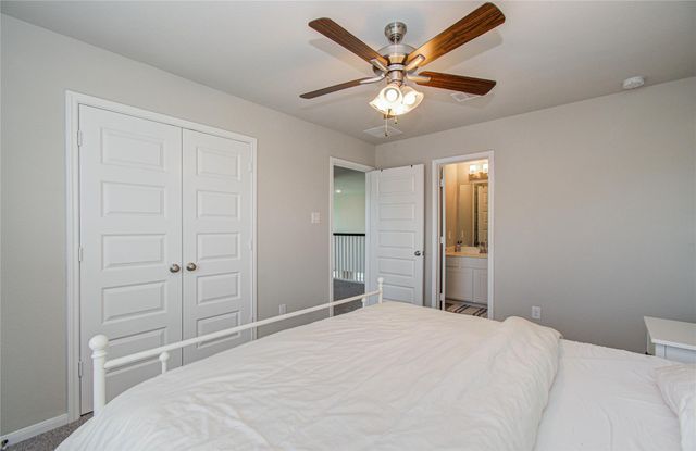 7406 Oakmont Avenue, Mont Belvieu, TX 77523