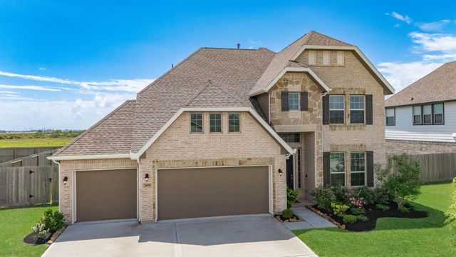 7406 Oakmont Avenue, Mont Belvieu, TX 77523