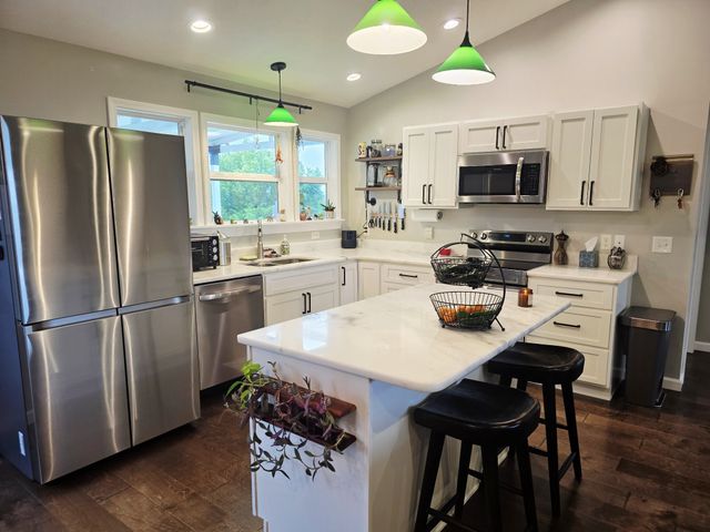 4 Lewis James Ln, Riddleton, TN 37151