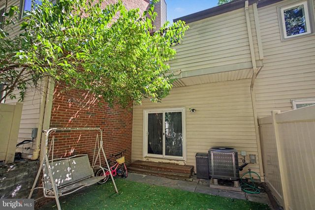25 BEECHTREE LN, Mountville, PA 17554