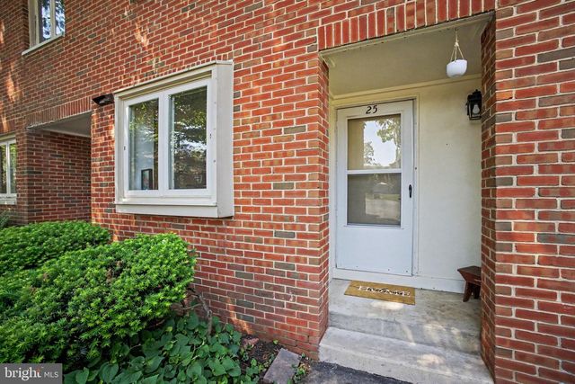 25 BEECHTREE LN, Mountville, PA 17554