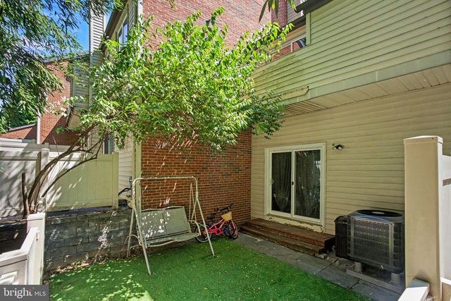 25 BEECHTREE LN, Mountville, PA 17554