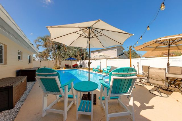 1603 W ORANGECREST AVENUE, Palm Harbor, FL 34683