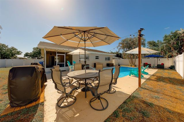 1603 W ORANGECREST AVENUE, Palm Harbor, FL 34683