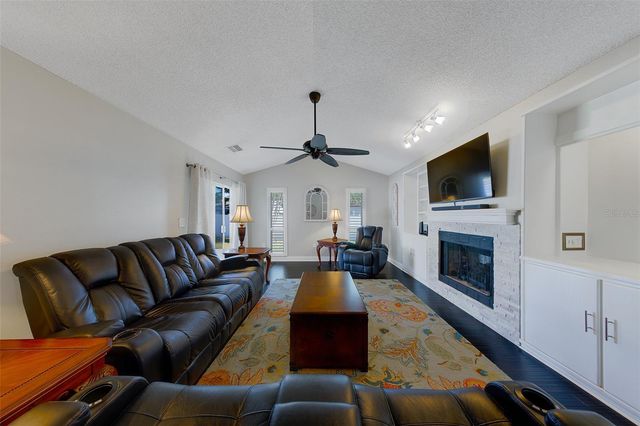 1603 W ORANGECREST AVENUE, Palm Harbor, FL 34683