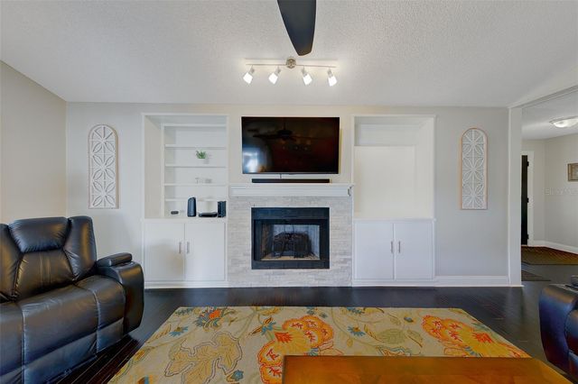 1603 W ORANGECREST AVENUE, Palm Harbor, FL 34683