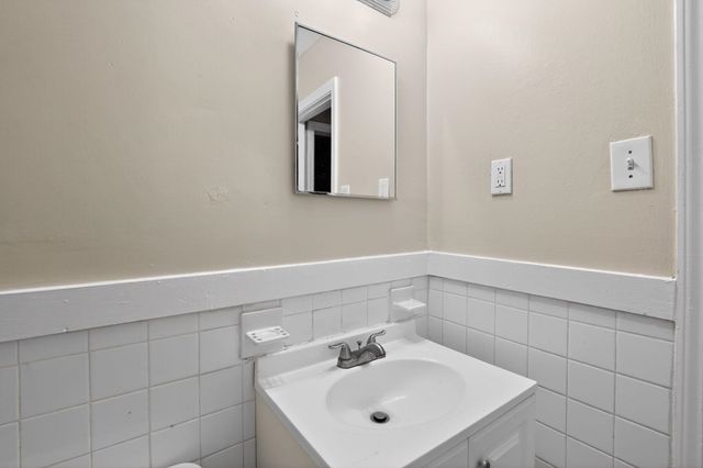 4274 DEERLAND ST, Memphis, TN 38109