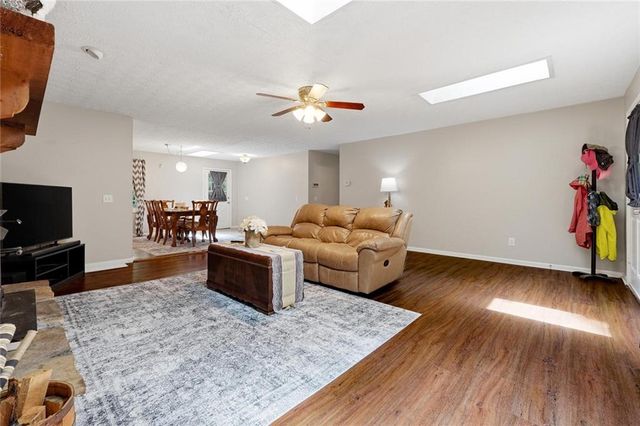 426 Green Ridge Road, Cartersville, GA 30120
