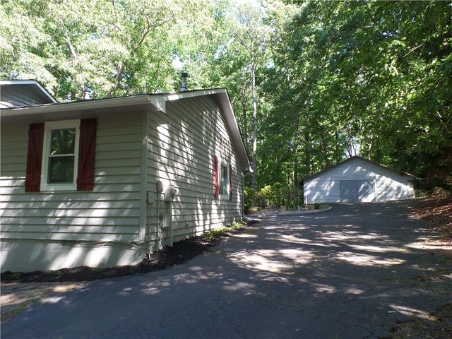 426 Green Ridge Road, Cartersville, GA 30120