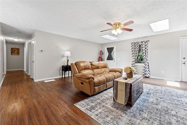426 Green Ridge Road, Cartersville, GA 30120