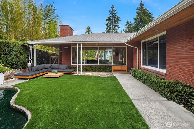 6635 57th Avenue NE, Seattle, WA 98115