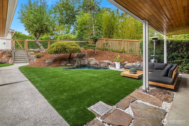 6635 57th Avenue NE, Seattle, WA 98115