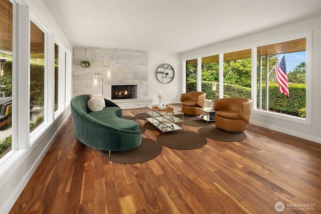 6635 57th Avenue NE, Seattle, WA 98115