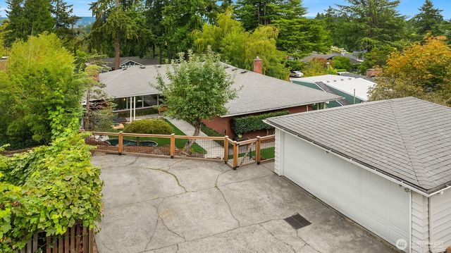 6635 57th Avenue NE, Seattle, WA 98115