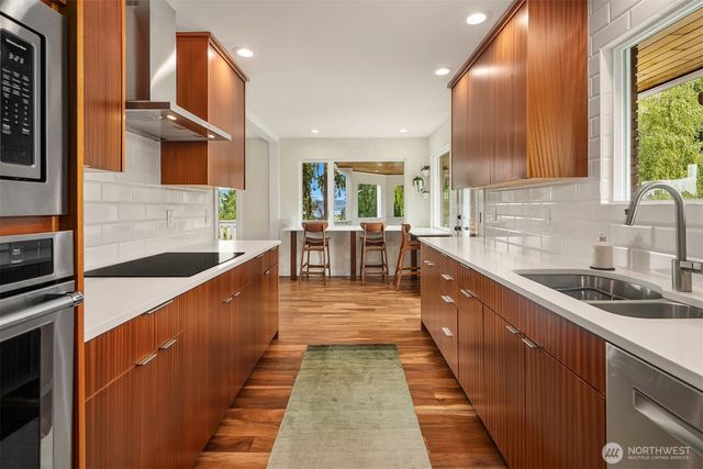 6635 57th Avenue NE, Seattle, WA 98115