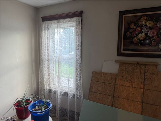 7405 Indiana Avenue, Cleveland, OH 44105