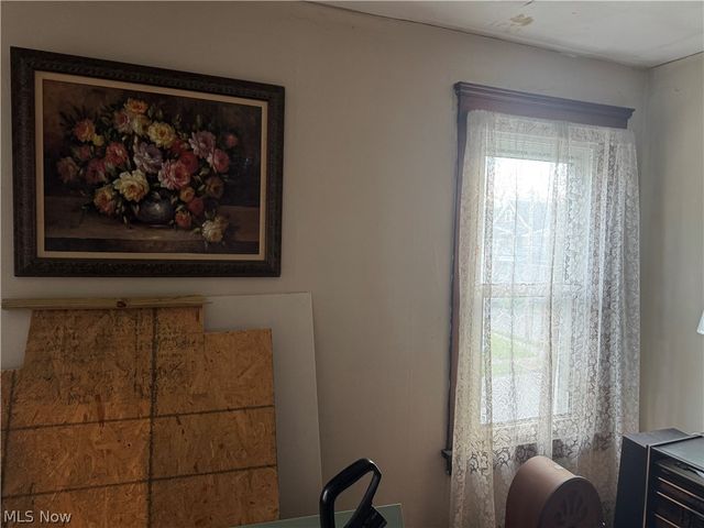 7405 Indiana Avenue, Cleveland, OH 44105