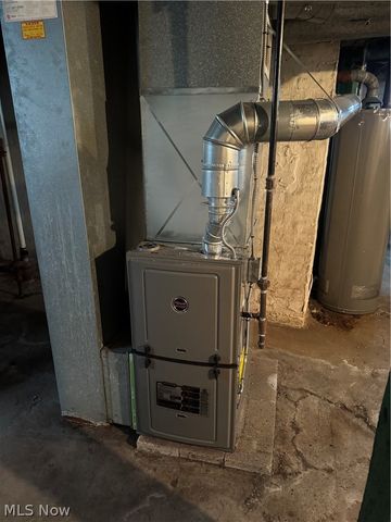 7405 Indiana Avenue, Cleveland, OH 44105