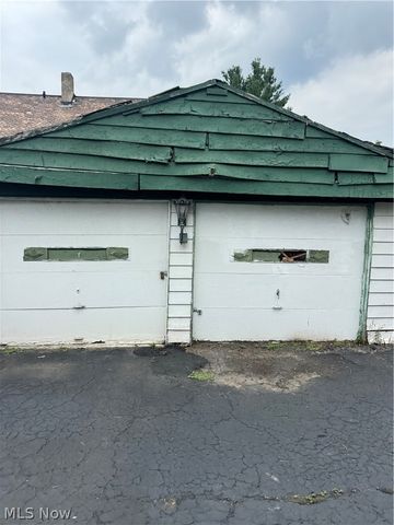 7405 Indiana Avenue, Cleveland, OH 44105