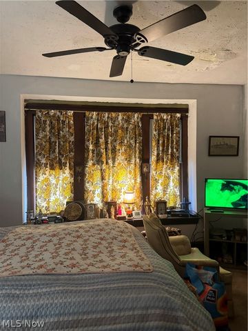 7405 Indiana Avenue, Cleveland, OH 44105