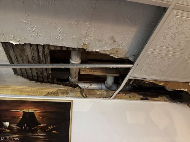 7405 Indiana Avenue, Cleveland, OH 44105