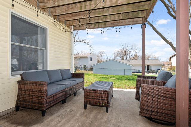 20148 S Greenfield Lane, Frankfort, IL 60423