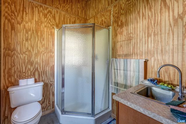 324 LONGSHOT LN, Rochelle, VA 22738