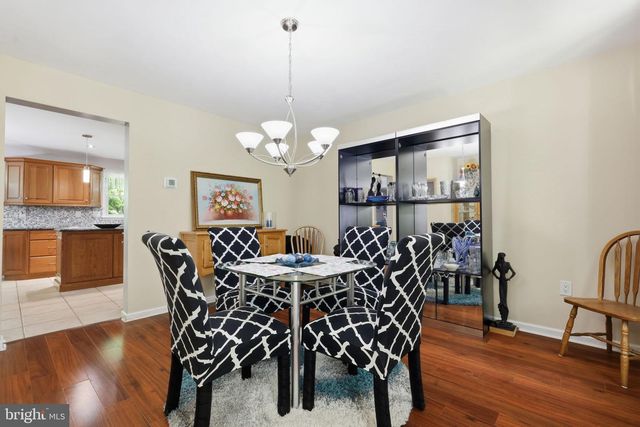 2130 STERNERS RD, Green Lane, PA 18054