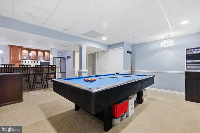 2130 STERNERS RD, Green Lane, PA 18054