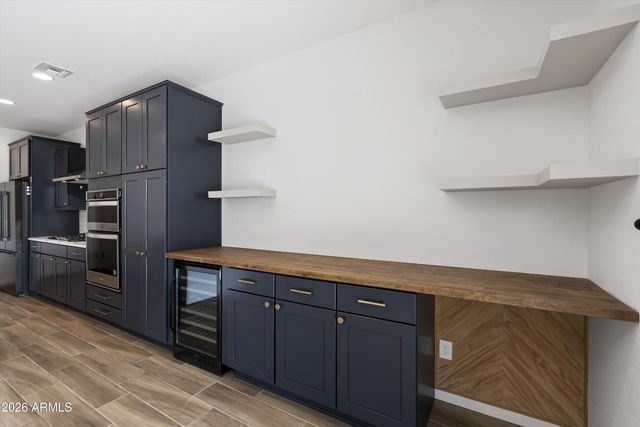 3139 E TINA Drive, Phoenix, AZ 85050