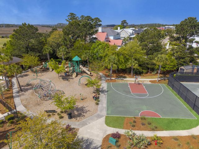 1473 Oakhurst Drive, Mount Pleasant, SC 29466