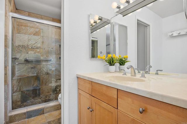 1733 SCHOONER WAY, Carlsbad, CA 92008