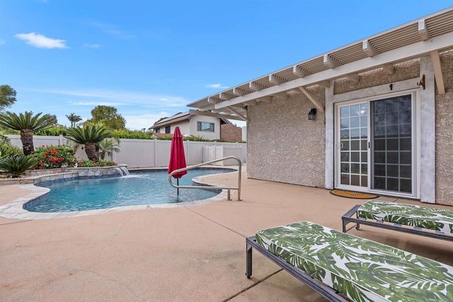 1733 SCHOONER WAY, Carlsbad, CA 92008
