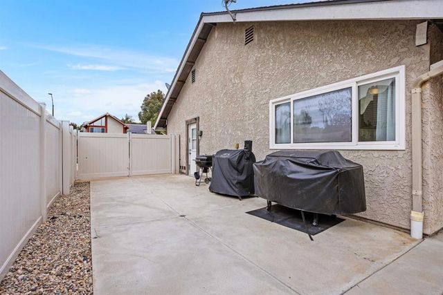 1733 SCHOONER WAY, Carlsbad, CA 92008